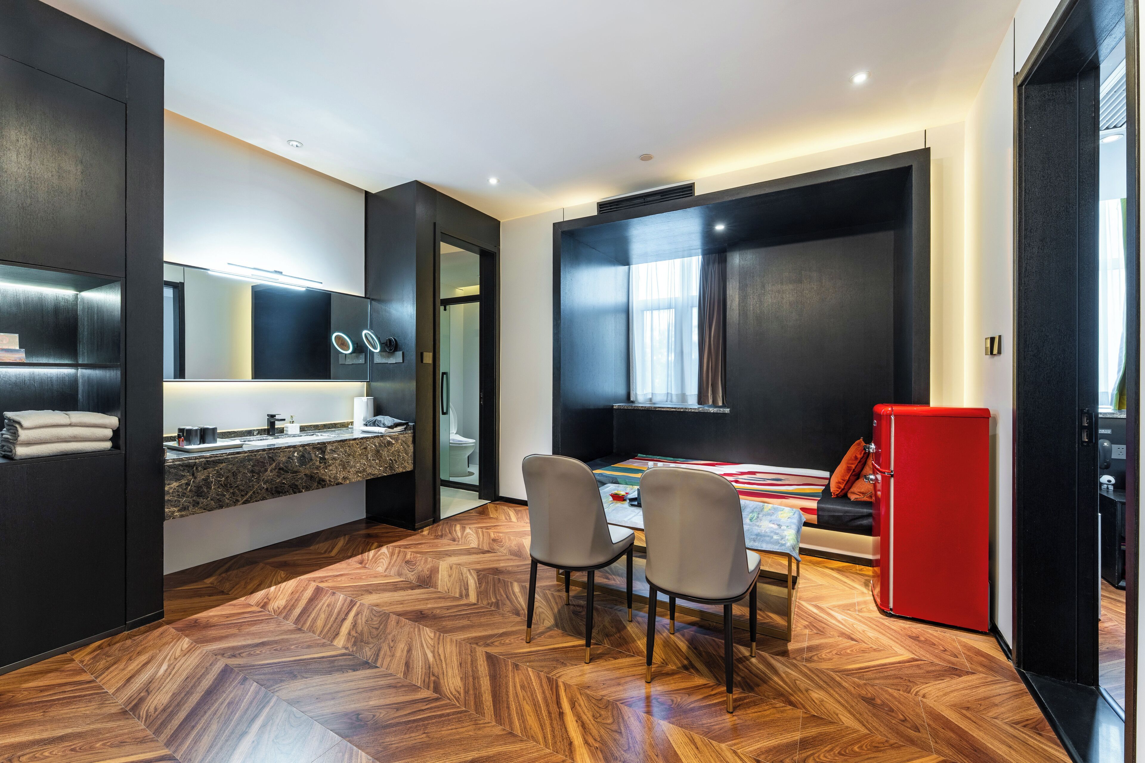 two-bedroom suite with tatami | living area | flat-screen tv