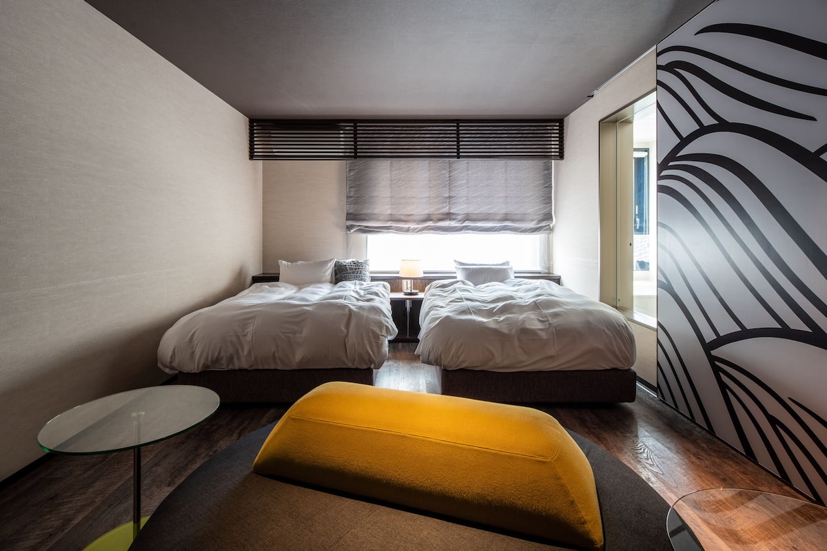 Twin kamer (#301, Suite) | Een kluis op de kamer, individueel gedecoreerd, individueel gemeubileerd