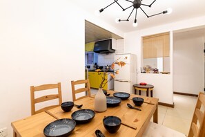 Apartment, 2 Schlafzimmer | Eigene Küche | Kühlschrank, Mikrowelle, Herdplatte, Wasserkocher