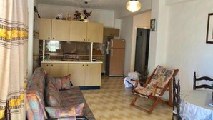 Apartment | Private kitchen | Coffee/tea maker, full-size fridge, oven, stovetop - Apartment Kanakis 8 (Spata-Artemida)