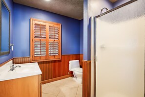 Free toiletries, towels, soap, shampoo