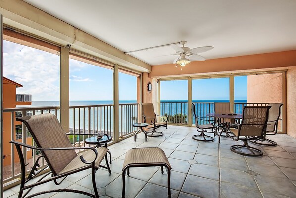 Flat-screen TV, toys - Mariners Light 3B (Redington Beach)