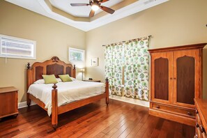 4 bedrooms, bed sheets