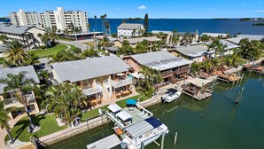 Lake - Dockside Villas B (Dunedin)