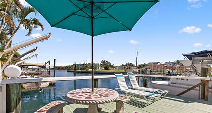 Dockside Villas A