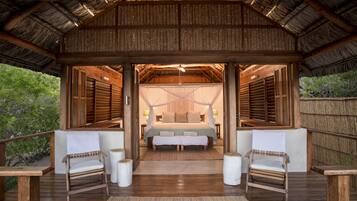 In-room safe, desk, iron/ironing board, free WiFi