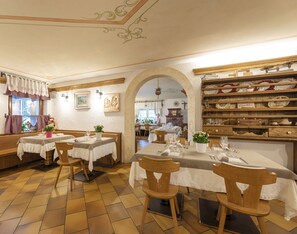 Mat- och restauranghall