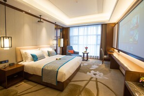 Deluxe Double Room | Desk, blackout curtains, rollaway beds, free WiFi