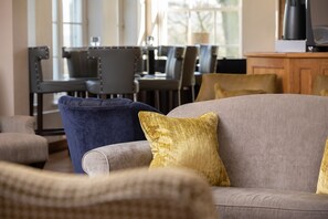 Lounge - Losehill House Hotel & Spa (Hope Valley)