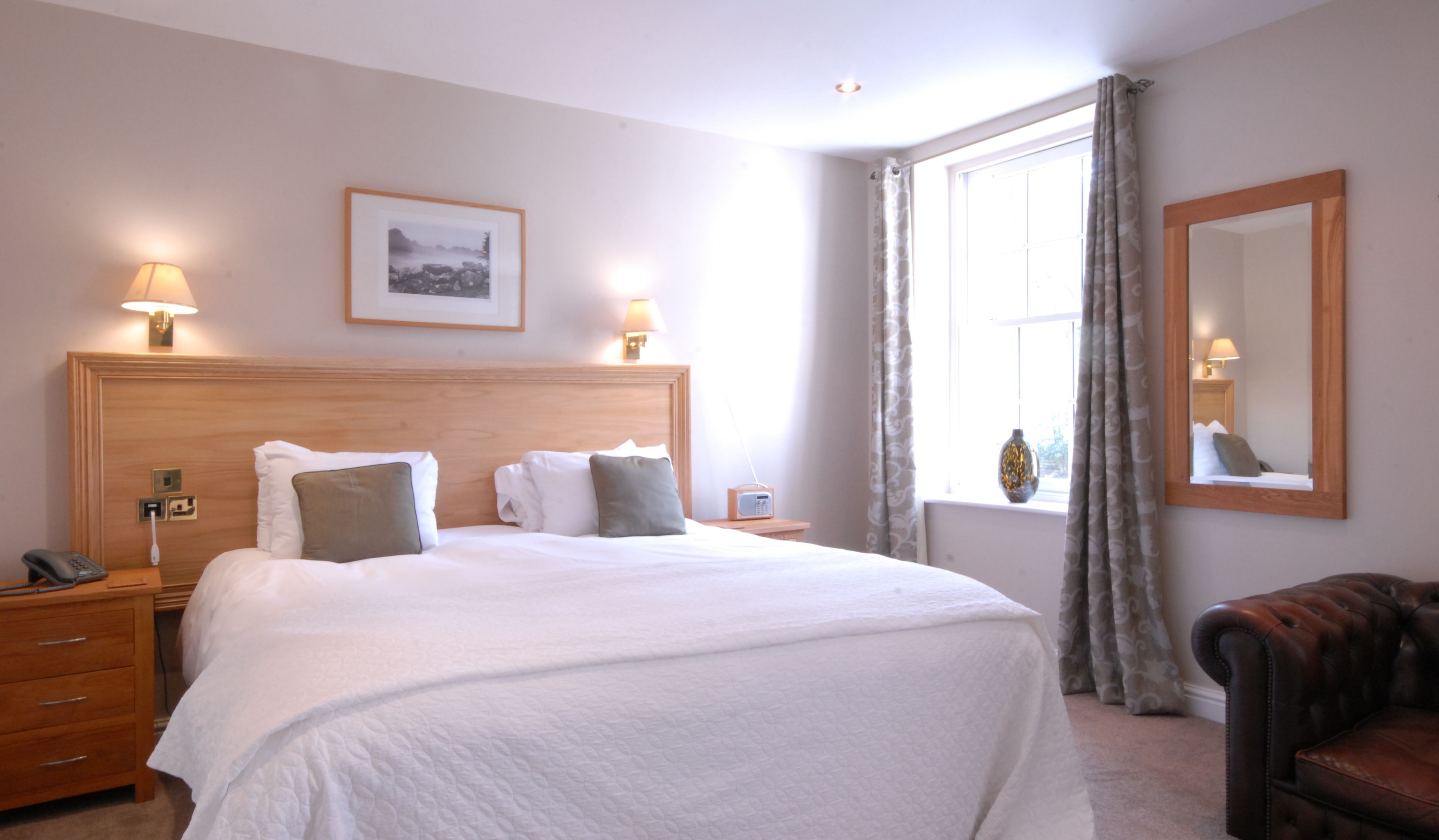 king double room | 1 bedroom, in-room safe, desk, iron/ironing board
