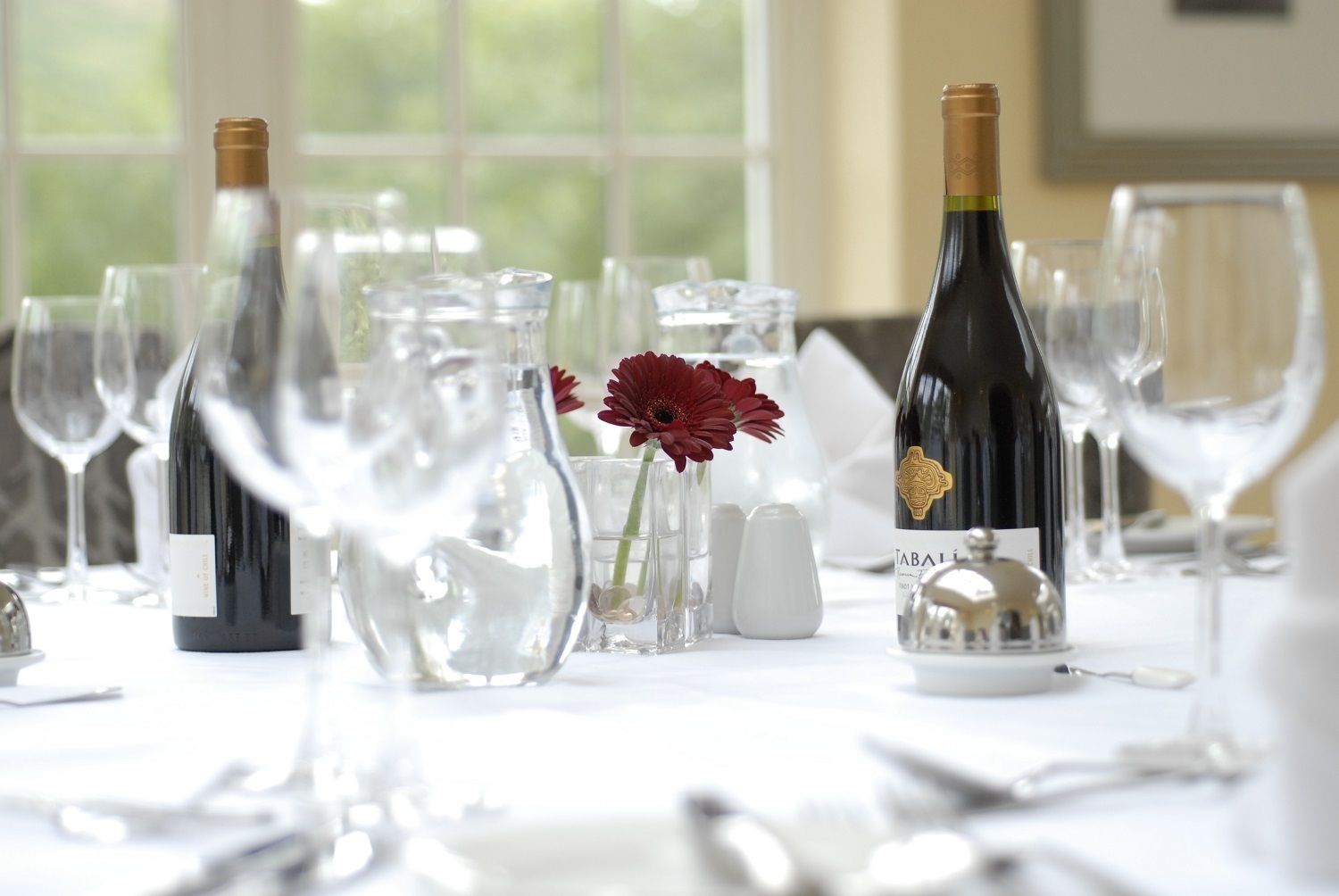 breakfast, lunch, dinner served; local cuisine