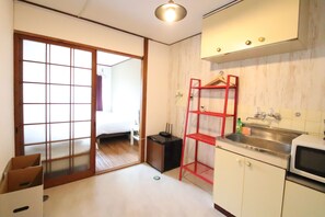 Living area - AMP FLAT Tenjin (Fukuoka)