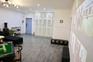 Apartment, 4 Schlafzimmer | Wohnbereich