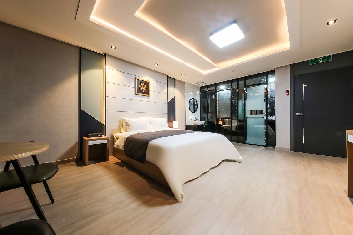 Phòng Tiêu chuẩn | Két bảo mật tại phòng, màn/rèm cản sáng, phòng cách âm