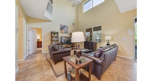 Flat-screen TV, video game console, DVD player, pay films - Watersong Dream (Davenport)