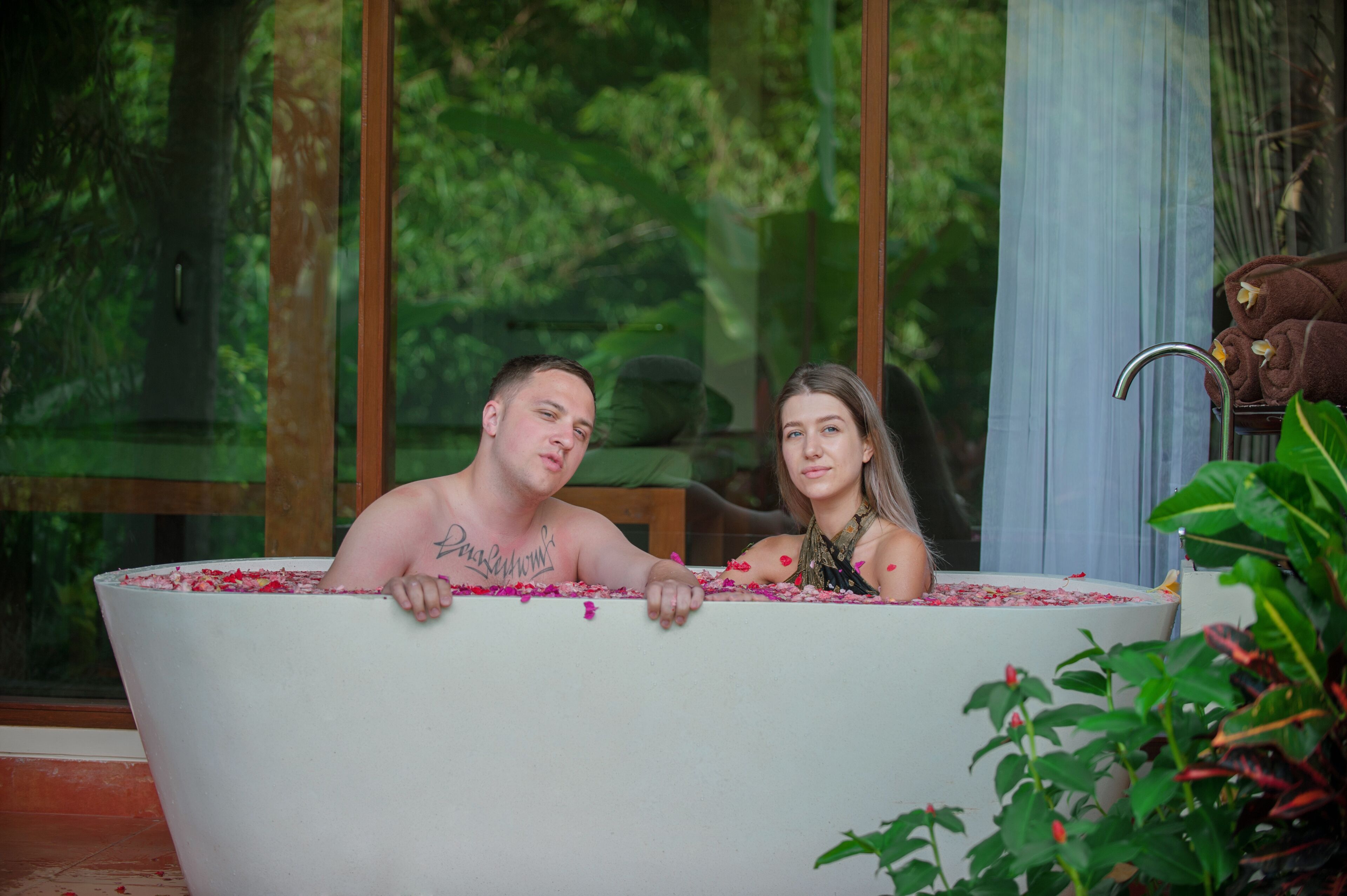 Bañera de hidromasaje privada