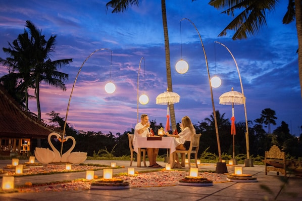 Couples dining