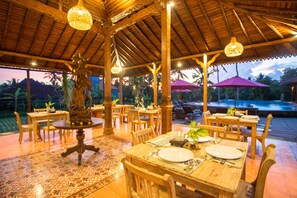 Restaurant - Uma Dawa Resort and Spa (Ubud)