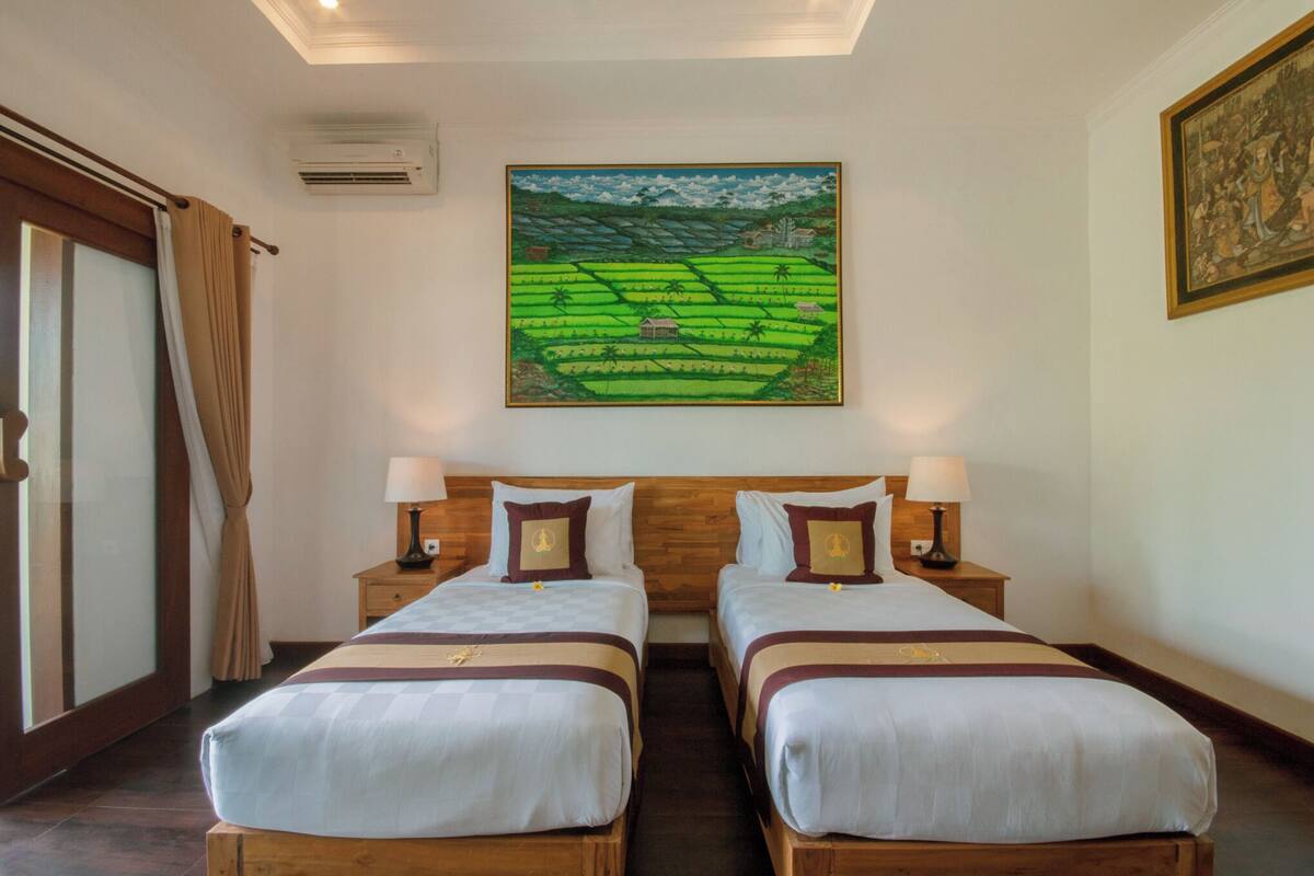 In-room safe, blackout curtains, soundproofing, free WiFi