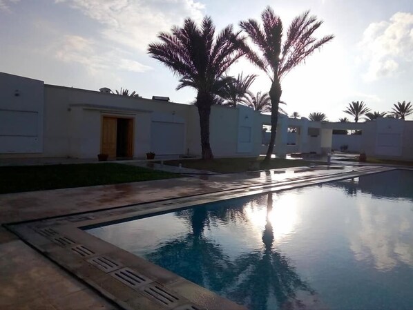 Front of property - evening/night