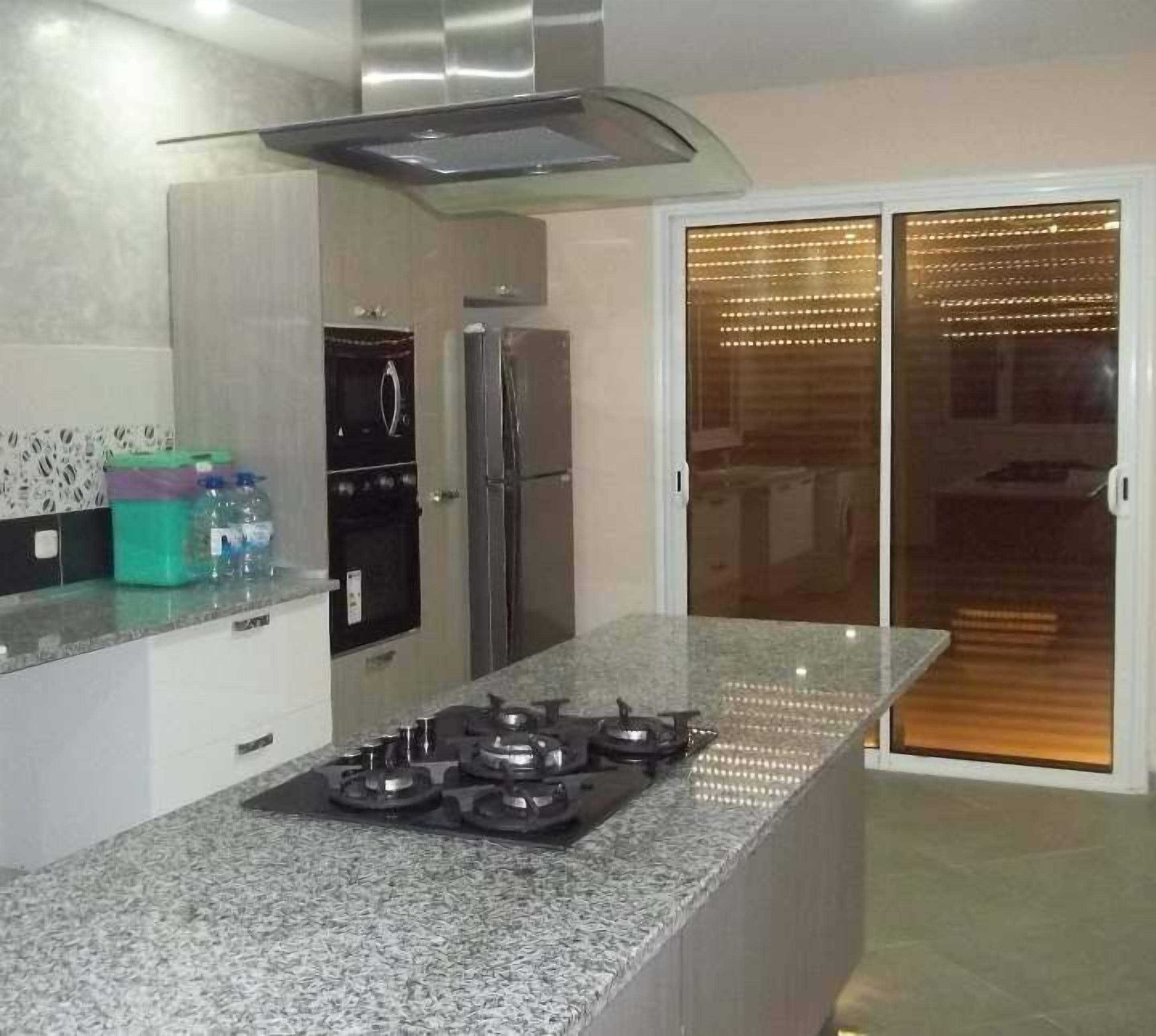 Villa Royal, 3 habitaciones, vista a la alberca | Cocina privada | Horno, parrilla de estufa y lavavajillas 