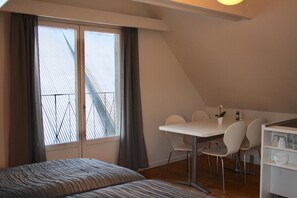 Wifi gratis y ropa de cama 