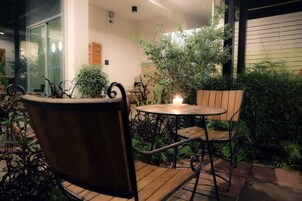 Daily local cuisine breakfast for a fee