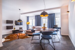 公寓, 1 张大床和 1 张沙发床 | 起居区 | 平板电视