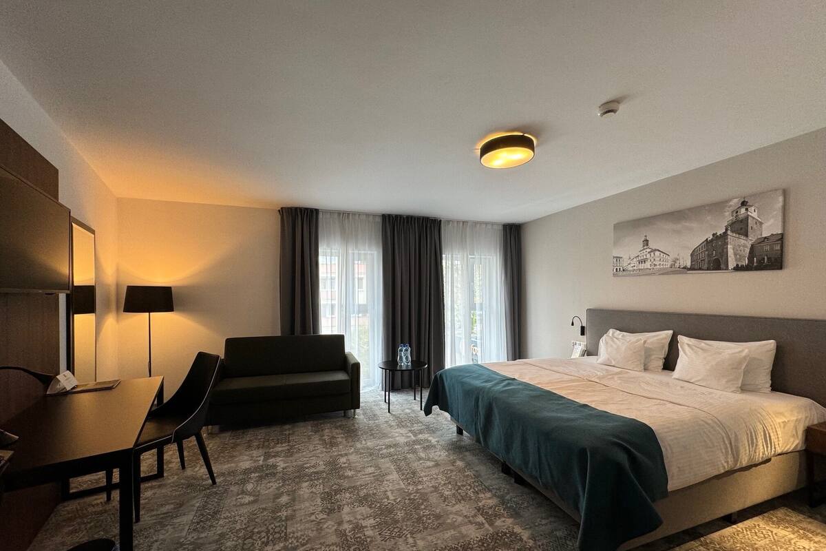 Chambre Double Familiale, 1 grand lit | Coin séjour