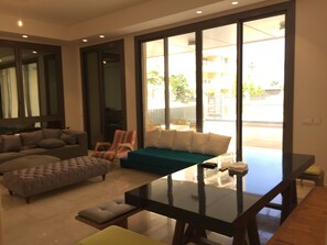 Apartment, 3 Schlafzimmer | Wohnbereich