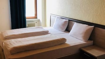 Economy-Doppelzimmer, 1 Queen-Bett | Kostenloses WLAN
