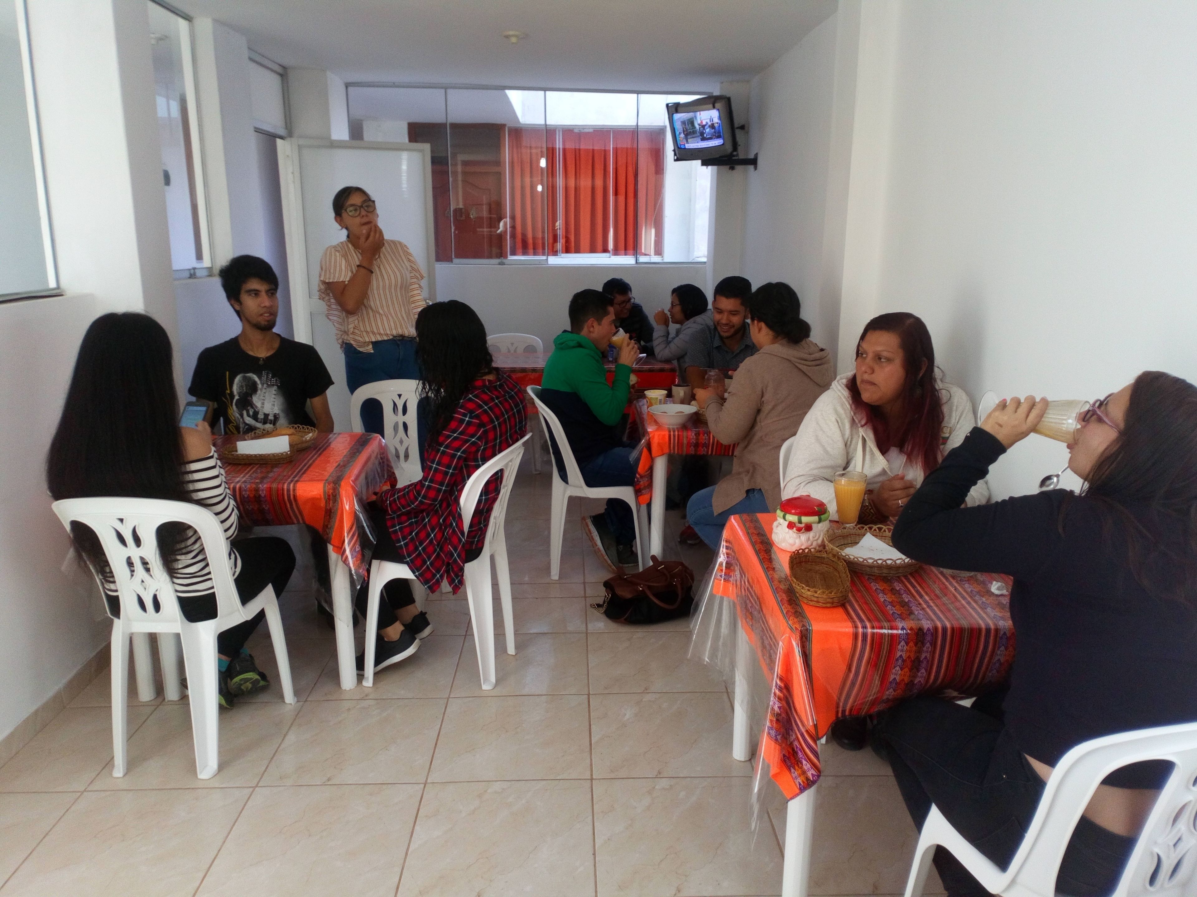 Desayuno continental gratuito y diario