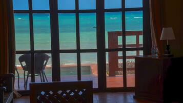 Luxury Suite, Sea View | In-room safe, desk, blackout curtains, free cots/infant beds