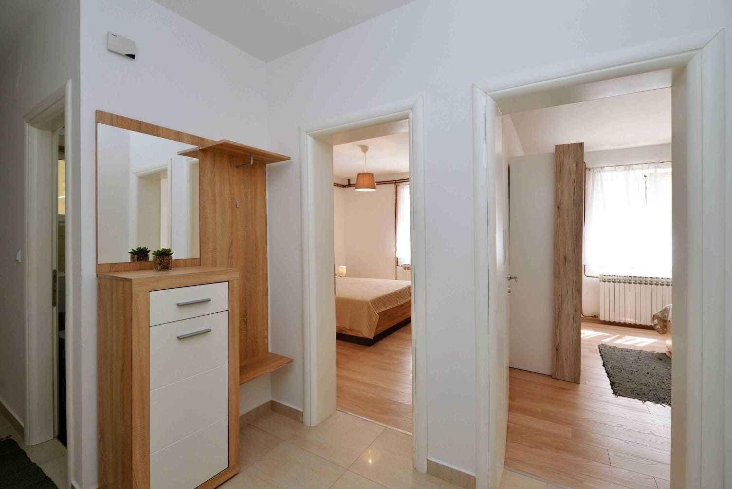 Departamento, varias camas, vista al jardín | 2 habitaciones, escritorio, wifi gratis y ropa de cama 