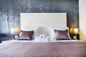 Exclusive-Doppelzimmer, Meerblick | Hochwertige Bettwaren, Betten mit Memory-Foam-Matratzen, Minibar