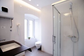 Deluxe Double Room, City View | Bathroom | Shower, designer toiletries, hair dryer, bathrobes - Luxury Rooms Skyfall (Split)