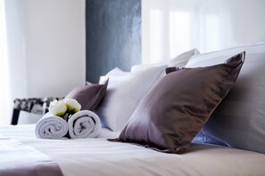 Exclusive-Doppelzimmer, Meerblick | Hochwertige Bettwaren, Betten mit Memory-Foam-Matratzen, Minibar