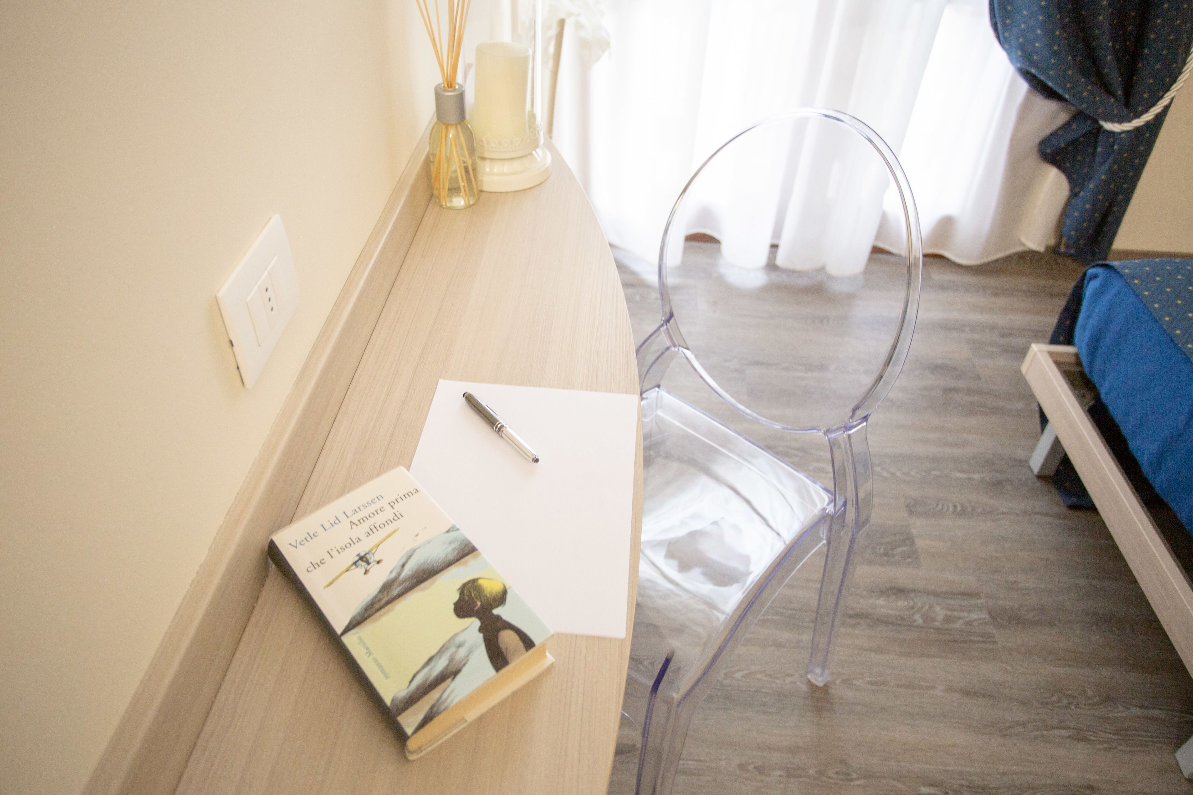 twin room | down duvets, in-room safe, desk, blackout curtains