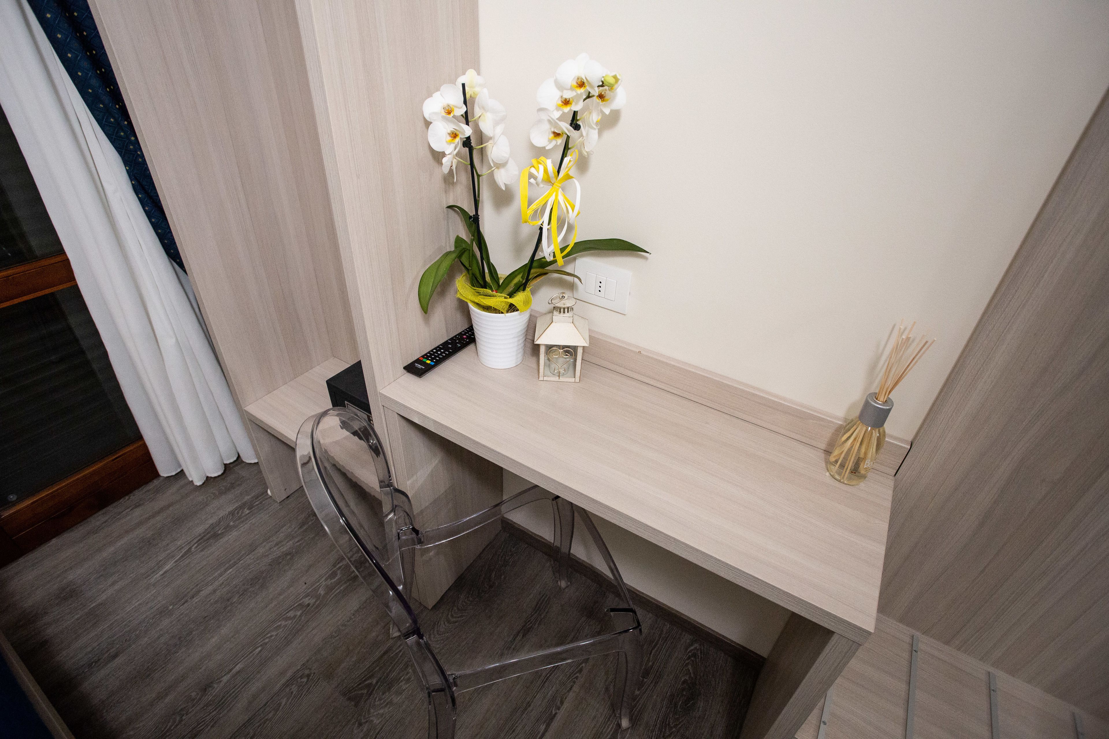 single room | down duvets, in-room safe, desk, blackout curtains