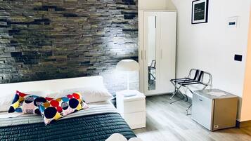 Quadruple Room | Premium bedding, minibar, individually furnished, desk