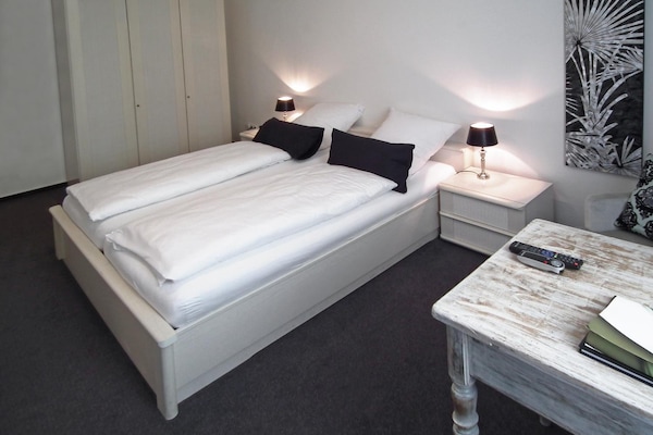 1 bedroom, desk, cots/infant beds, free WiFi