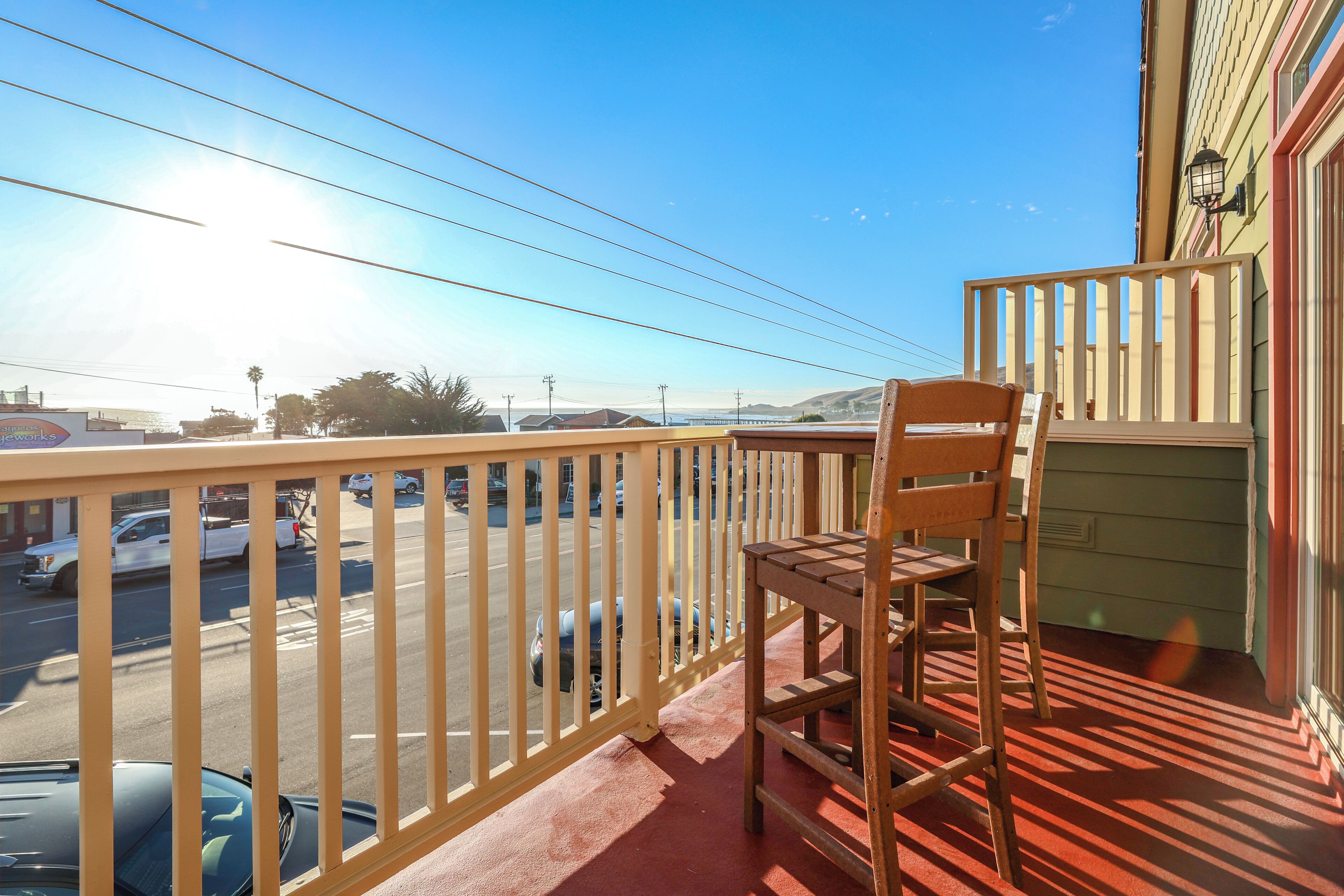 Deluxe Suite, 1 King Bed, Jetted Tub, Ocean View | Terrace/patio