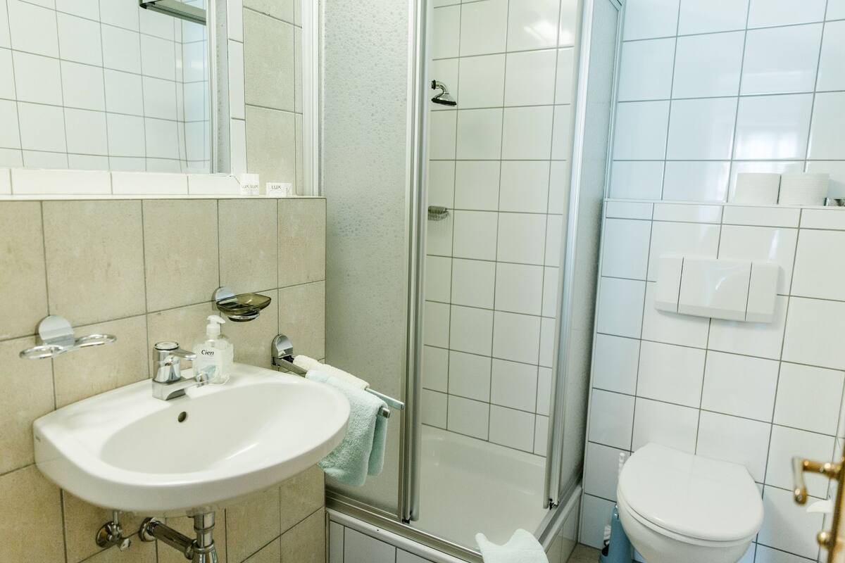 Double Room, 1 Katil Kelamin (Double) dengan Katil Sofa, Balcony | Bilik Mandi | Tab mandi dan pancuran berasingan, tab mandi mata air