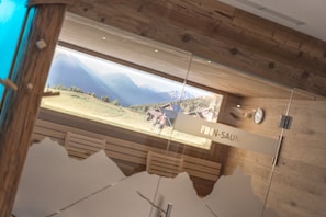 Sauna, steam room