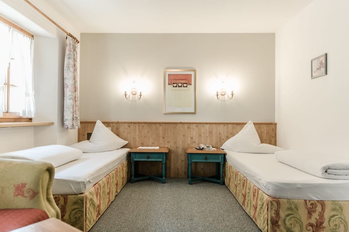 Double Room, 1 Katil Kelamin (Double) dengan Katil Sofa, Balcony | Peti besi dalam bilik, Wi-fi percuma, cadar katil