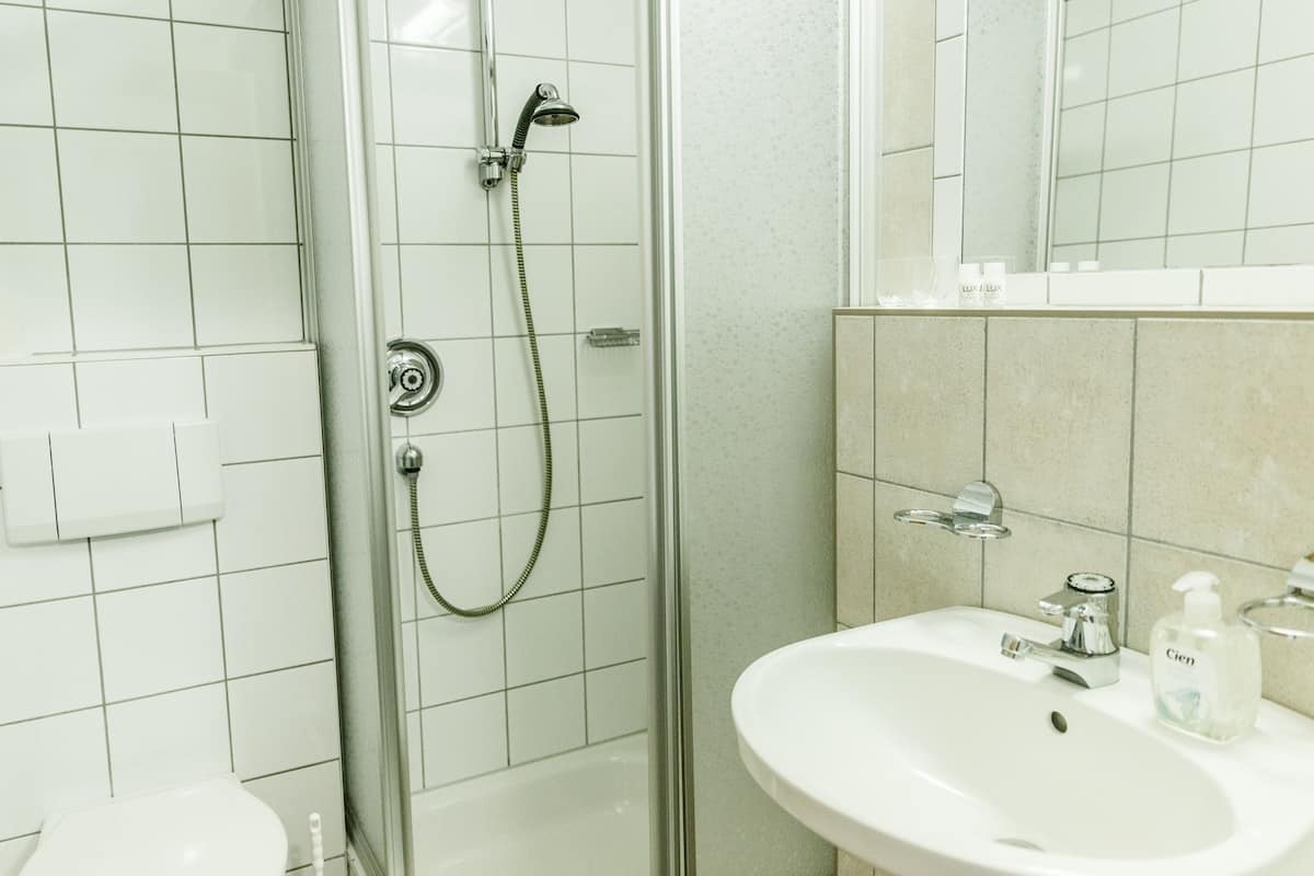 Apartment (2-4 Pax) | Bilik Mandi | Tab mandi dan pancuran berasingan, tab mandi mata air