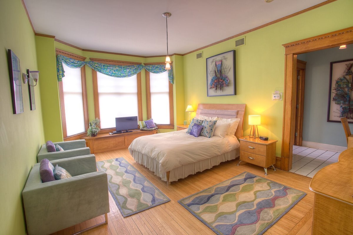 Kamar Double, ensuite (Kiwi Suite Room)