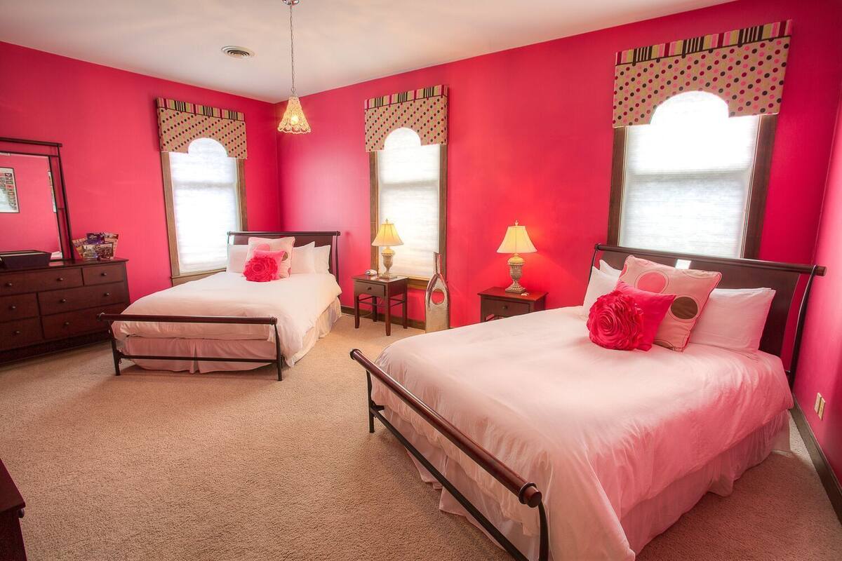 Quadruple Room, Ensuite (Gala Pink Room)