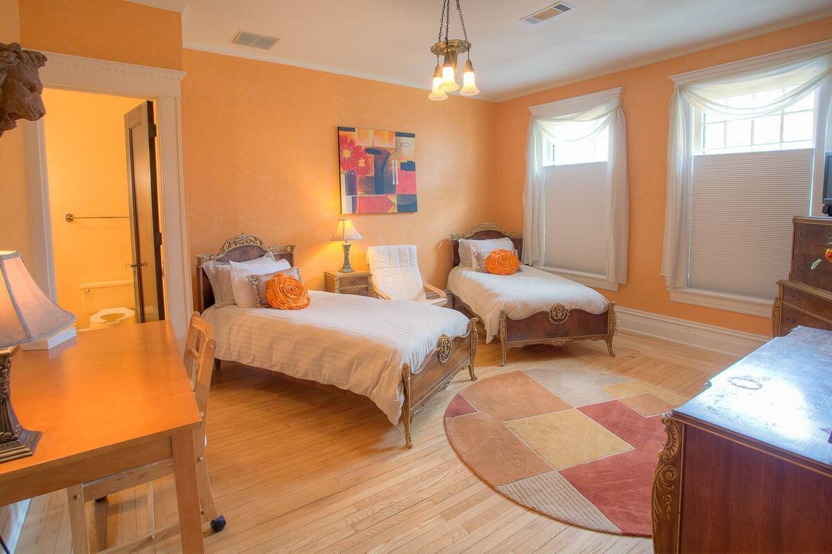 Double Room, Ensuite (Tangerine Room )