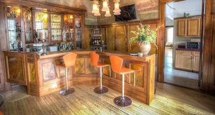 Lauerman House Inn
